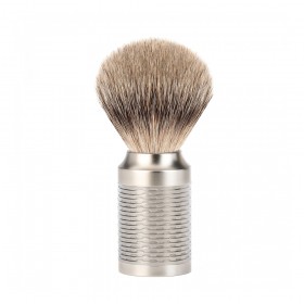 Pamatuf Silvertip Badger cu par de bursuc si maner de otel Muehle Rocca 091M94